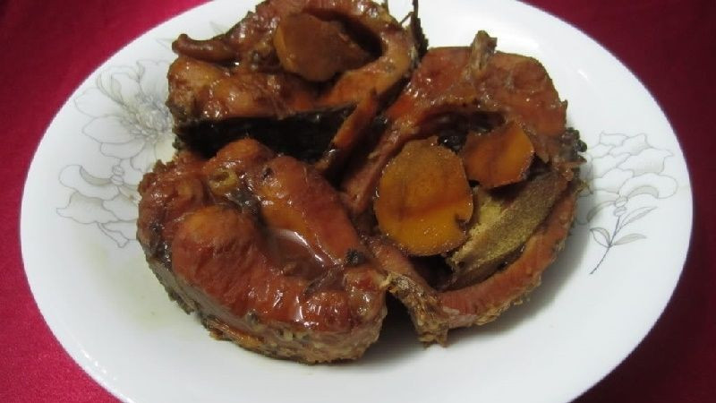 Cá trôi kho tương hột