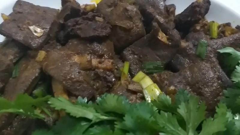 Gan bò xào tỏi thành phẩm