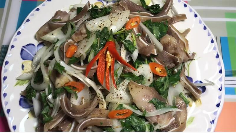 Gỏi tai heo hành tây