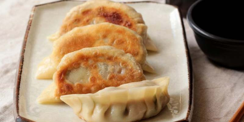 Há cảo tôm kim chi chiên vàng giòn