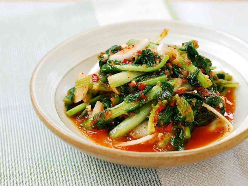 Kim chi củ cải non