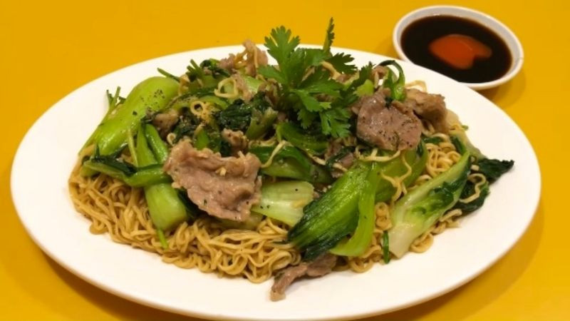 7 Cách làm mì xào bò đơn giản, thơm ngon như ngoài hàng