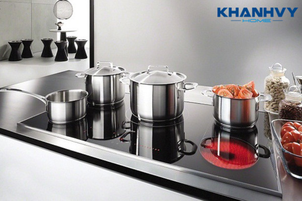 So sánh bếp hồng ngoại và bếp từ, loại bếp nào tốt hơn?