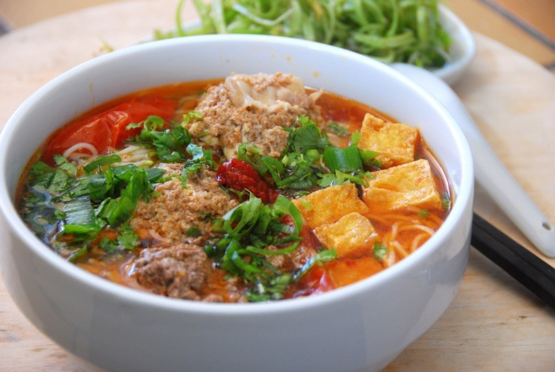 Bún riêu cua đồng hoàn thành