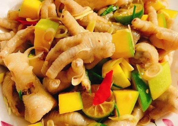 Cách làm chân gà sả tắc xoài