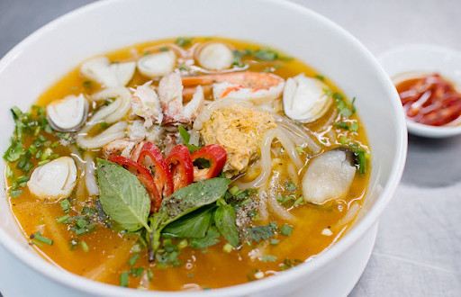 Cách nấu bánh canh cua tại nhà cực ngon