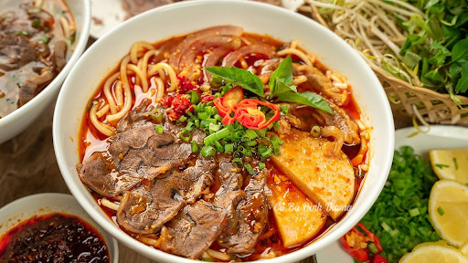Bún bò Huế – Món ăn truyền thống đặc sắc của miền Trung Việt Nam