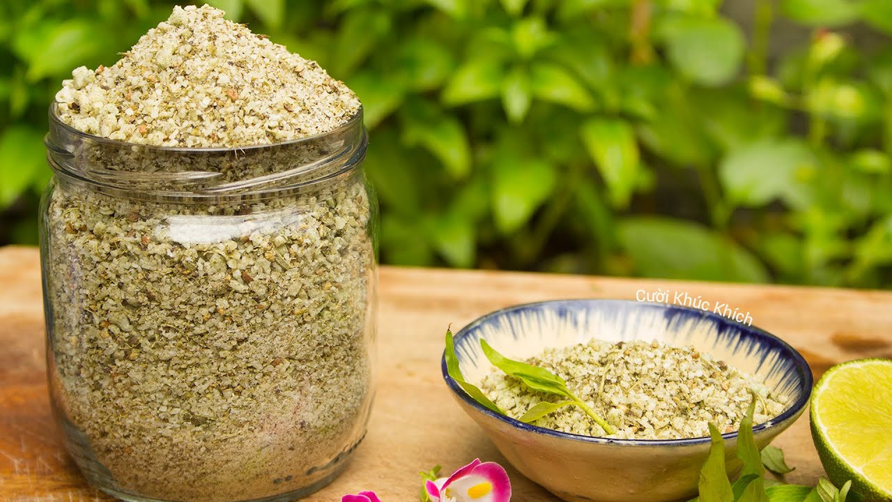 Hướng dẫn cách làm muối tiêu chanh chấm với chân gà luộc