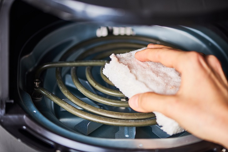 Làm sạch các khe và vùng thanh nhiệt