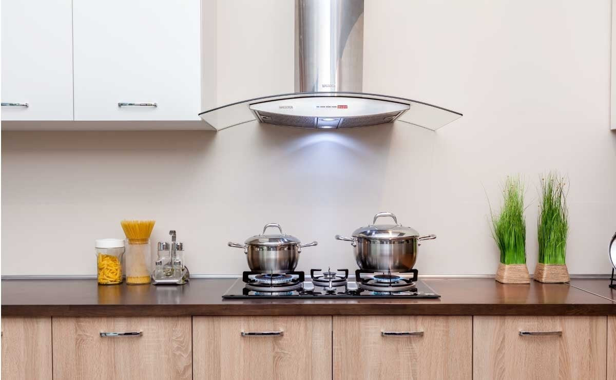 Máy hút mùi Malloca dễ sử dụng