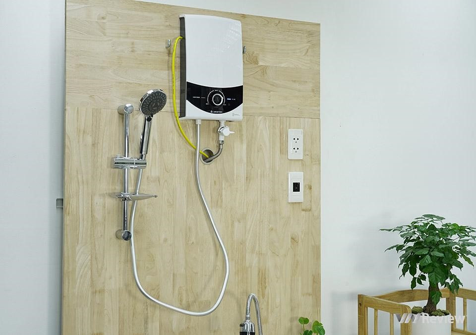 Máy nước nóng Ariston SM45PE-VN