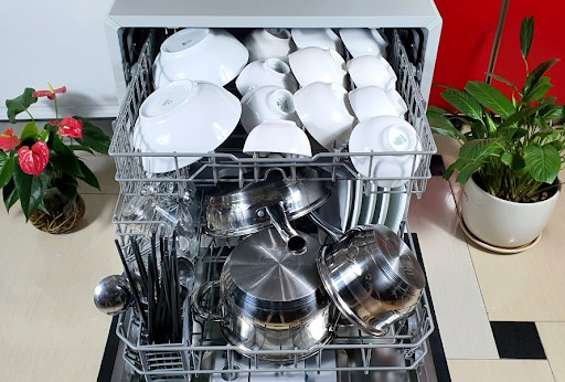 Máy rửa chén nào tốt? Hãng nào sản xuất máy rửa bát chất lượng?