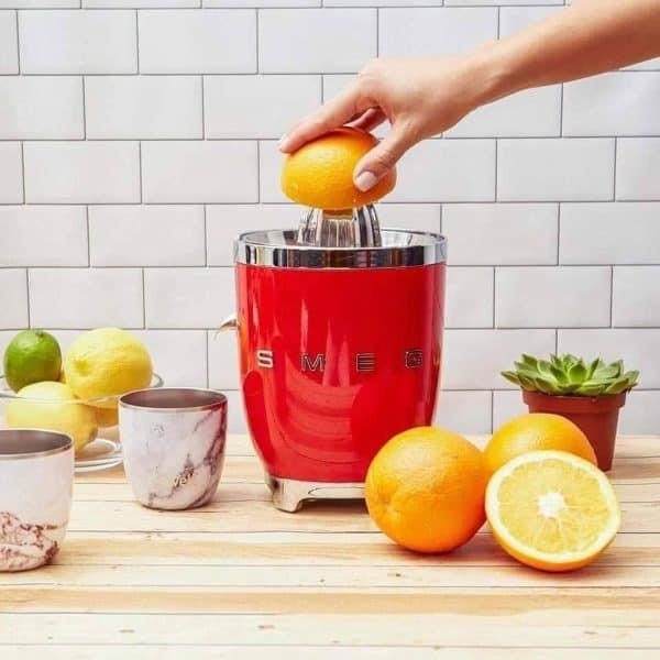 Máy vắt cam điện, dễ sử dụng và hiệu quả