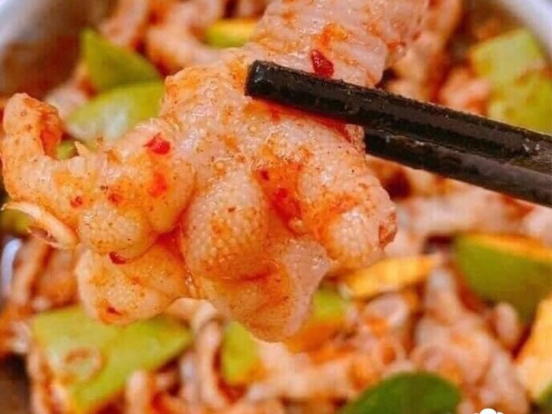 Miếng chân gà rút xương giòn sần sật