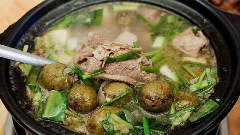 Món vịt om sấu chuẩn bị hoàn thành