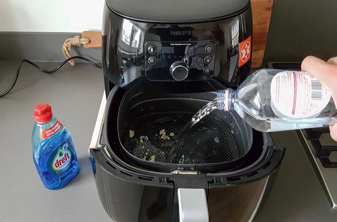 Một vài lưu ý khi vệ sinh nồi chiên không dầu cần biết