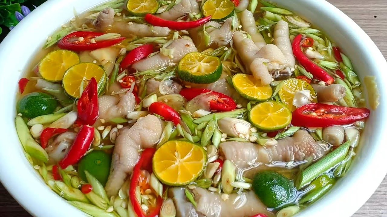 Ngâm chân gà với gia vị