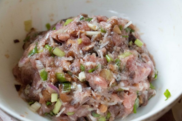 Nhân bánh bao sau khi được xào chín