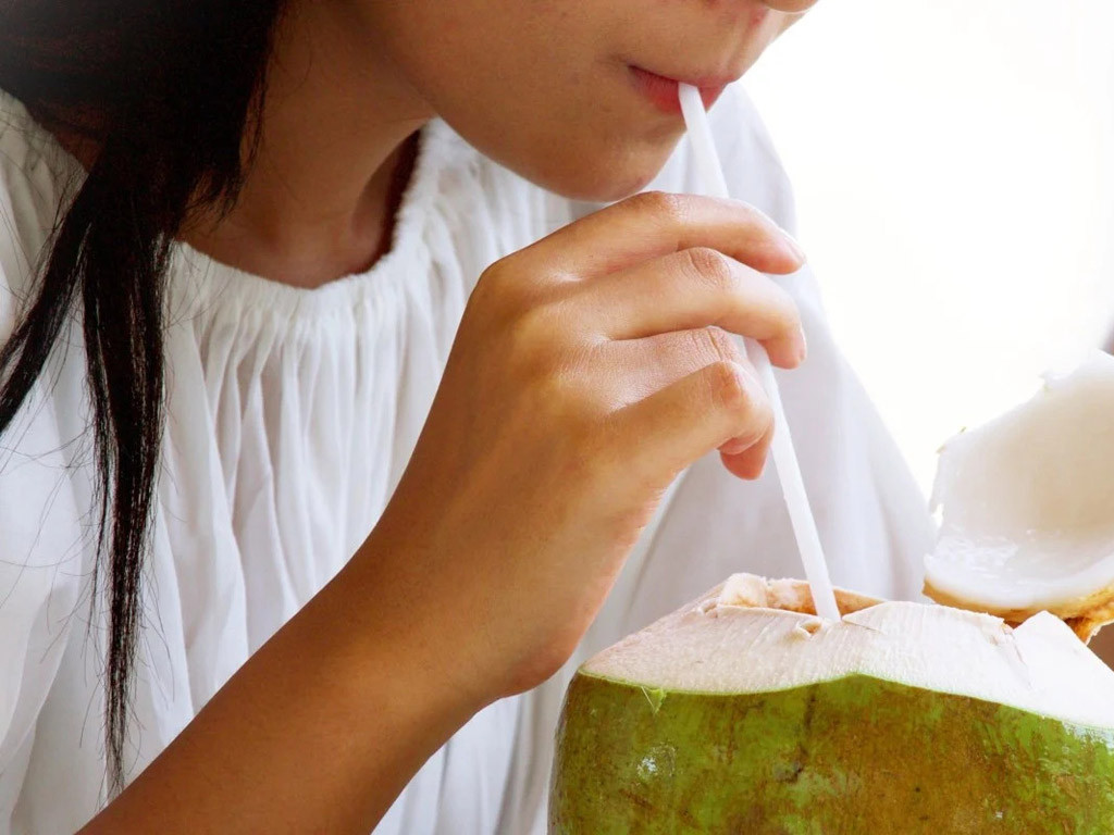Nước dừa giúp tăng cường miễn dịch