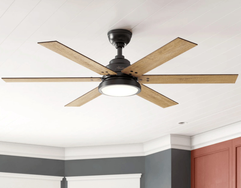 Quạt trần hiện đại nhanh chóng làm mát không gian