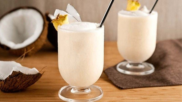 Sinh tố dừa bao nhiêu calo? Uống sinh tố dừa có mập không?