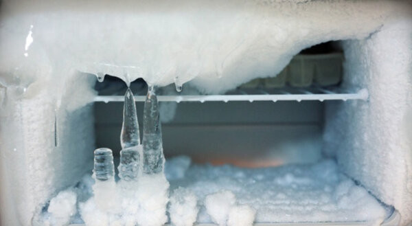 Tủ Lạnh Bị Đóng Tuyết