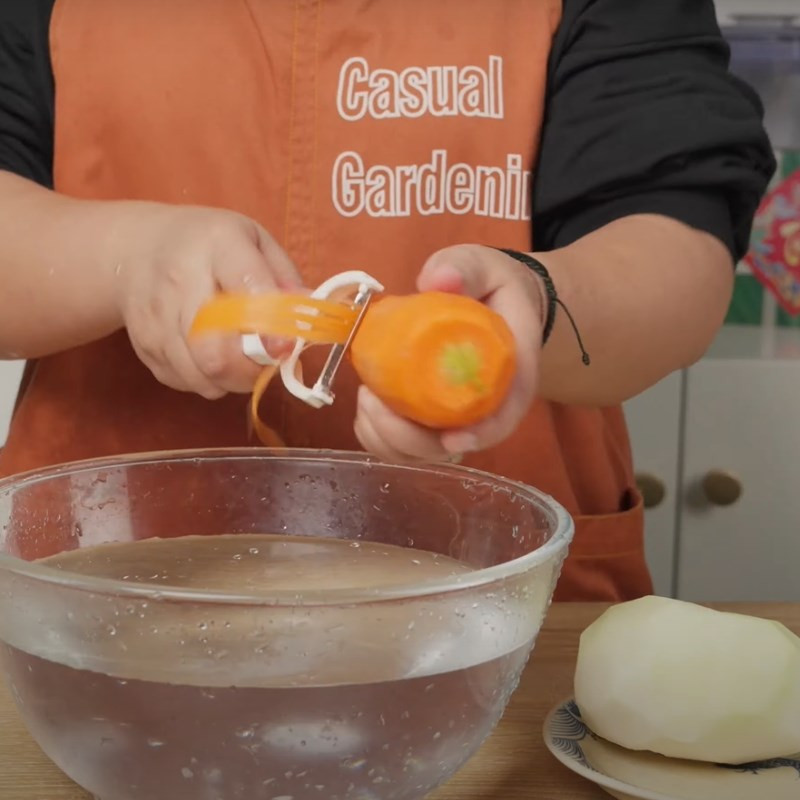 Cách nấu món su hào xào mực khô &#8211; đặc sản Bát Tràng giòn ngon với chảo