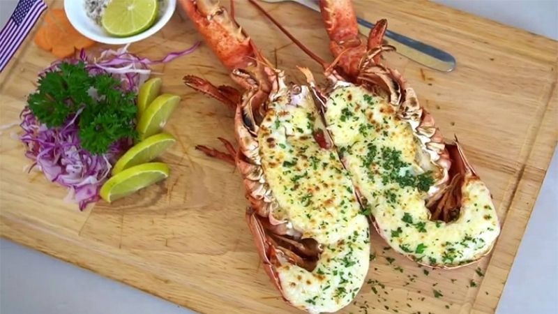 Hướng dẫn làm tôm hùm nướng phô mai thơm ngon với chảo chống dính