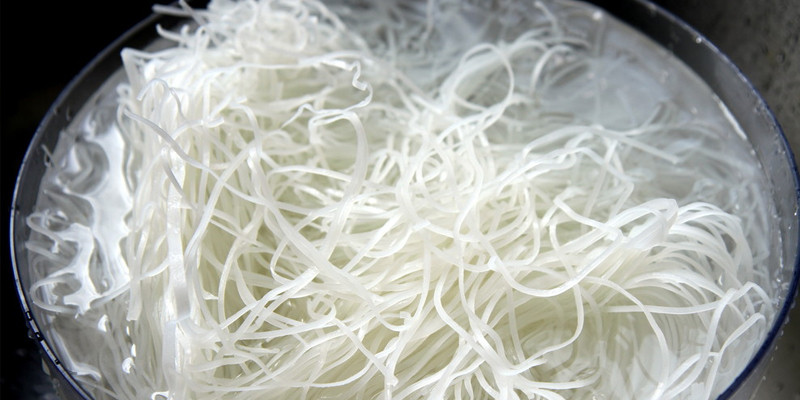Hướng dẫn xào bún gạo không dính