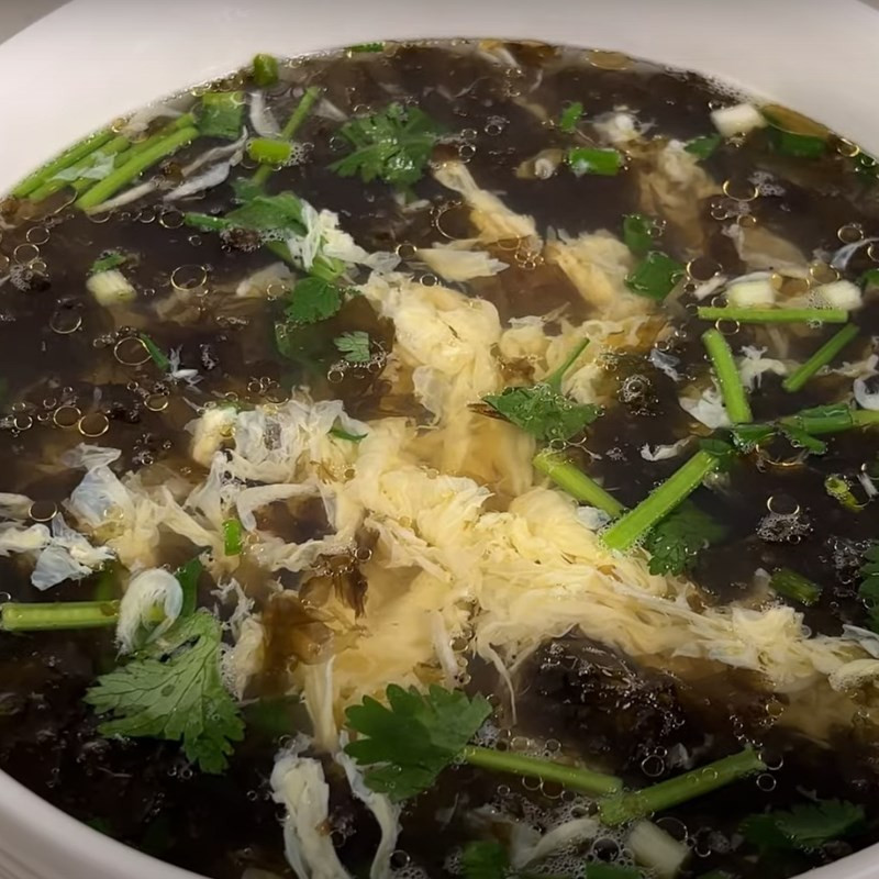 Mách bạn cách làm canh rong biển nấu trứng gọn lẹ với nồi nhôm chống dính